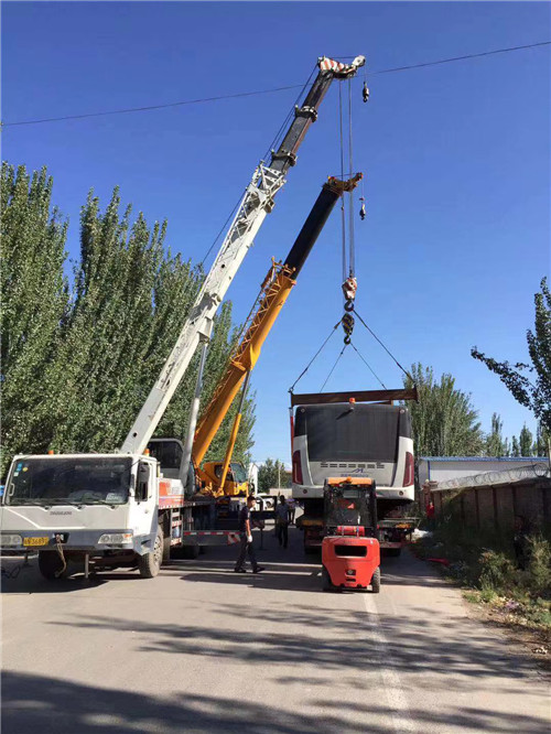 山丹县港口集装箱搬运案例